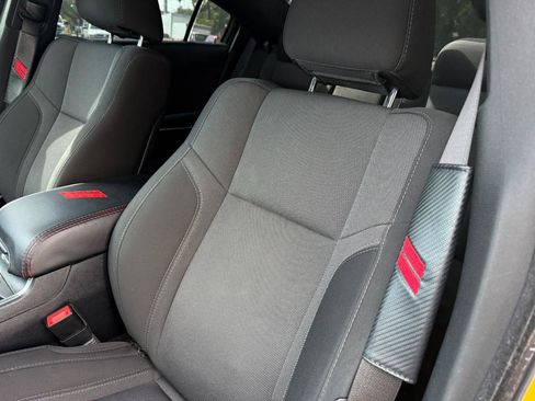 Used 2017 Dodge Charger R/T image 28