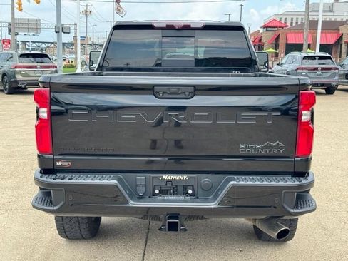 Used 2022 Chevrolet Silverado 2500 High Country w/ LPO, Dark Essentials Package AWD/4WD image 5