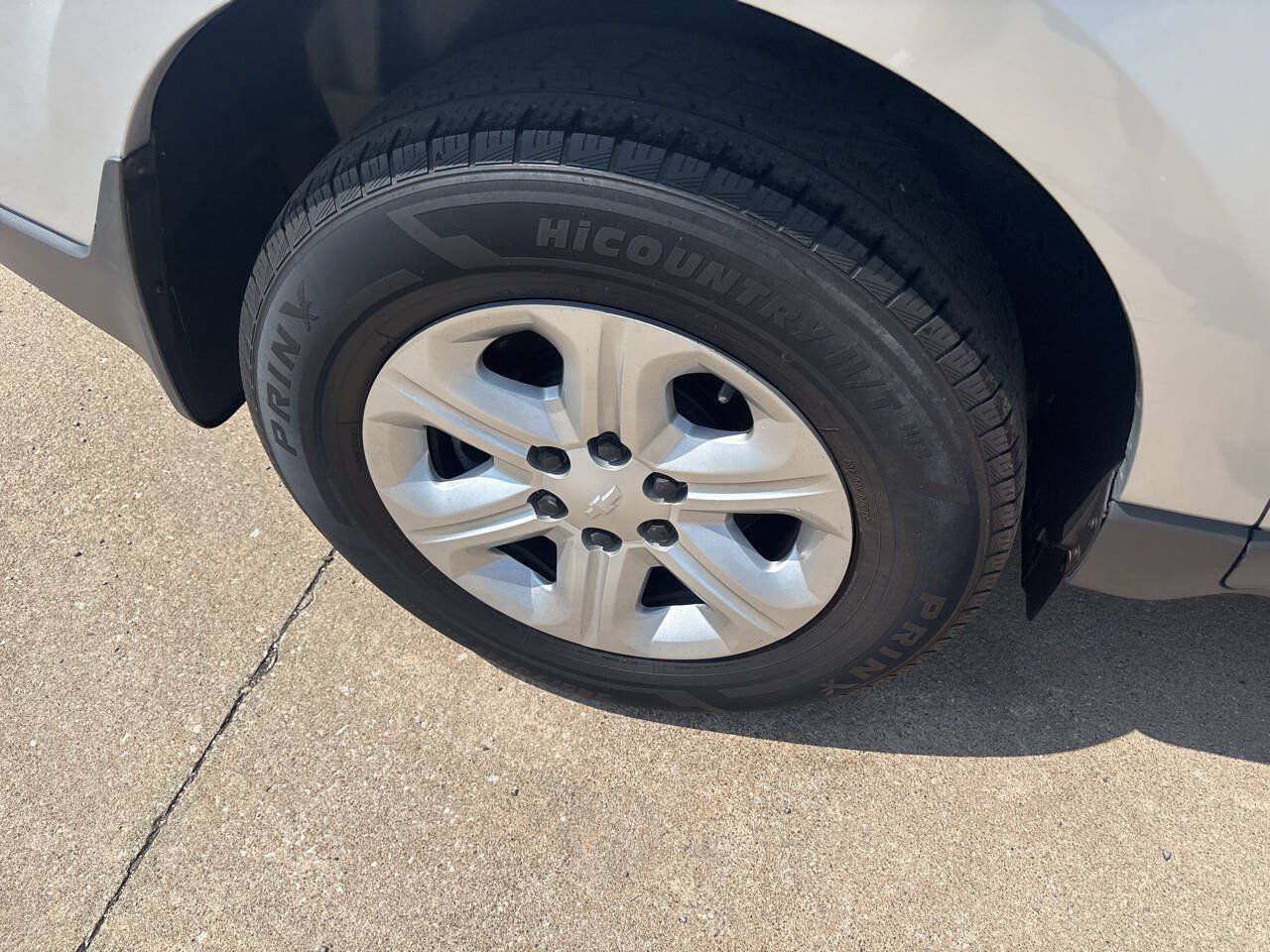 Used 2015 Chevrolet Traverse LS AWD/4WD image 8