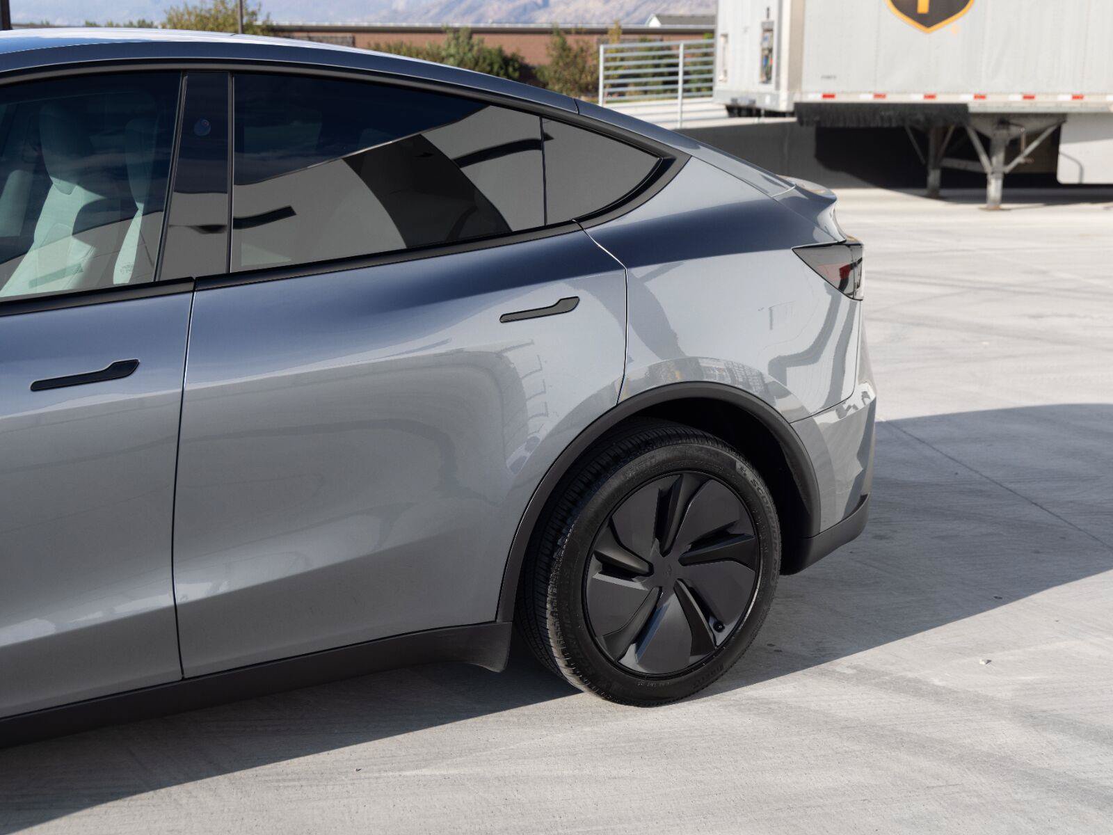 Used 2026 Tesla Model Y Long Range AWD/4WD image 10