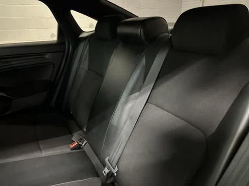 Used 2022 Honda Civic Sport image 13