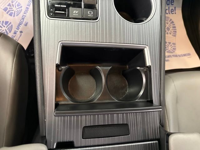 Used 2025 Toyota Sienna XLE w/ XLE Plus Package FWD image 67