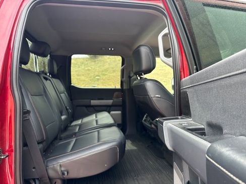 Used 2021 Ford F150 Lariat w/ Max Trailer Tow Package image 22