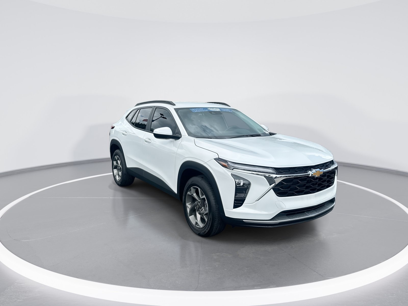 Used 2026 Chevrolet Trax LT w/ Driver Confidence Package FWD image 2