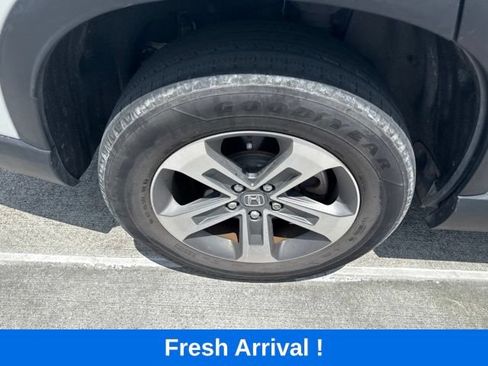 Used 2023 Honda Pilot EX-L image 25