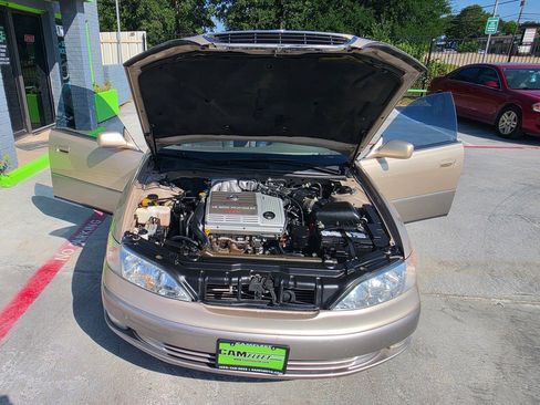 Used 1999 Lexus ES 330 FWD image 55