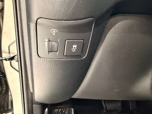 Used 2013 Kia Soul + FWD image 34