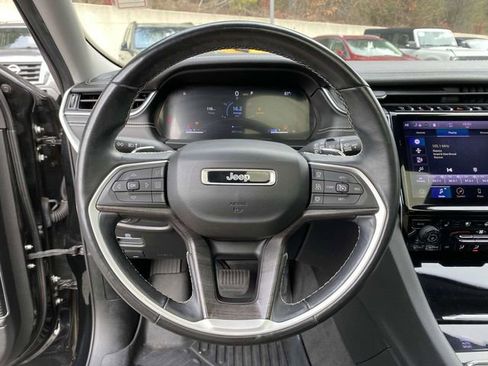 Used 2021 Jeep Grand Cherokee L Limited w/ Luxury Tech Group II image 25