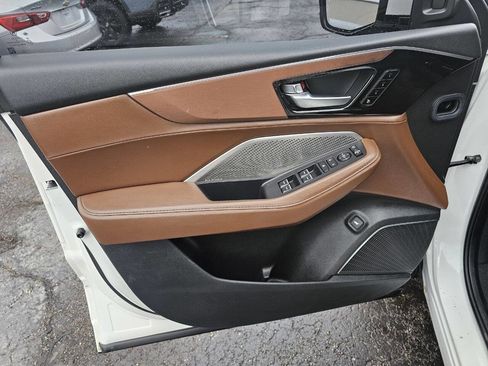 Used 2024 Acura MDX SH-AWD w/ Technology Package image 15