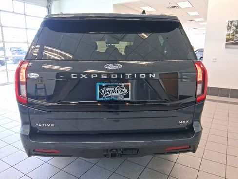 Used 2025 Ford Expedition Max Active AWD/4WD image 17