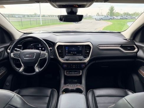 Certified 2022 GMC Acadia Denali w/ GMC Pro Grade Package AWD/4WD image 6