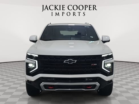 Used 2025 Chevrolet Tahoe Z71 AWD/4WD image 2