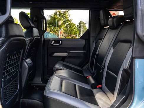 Used 2021 Ford Bronco Black Diamond image 25