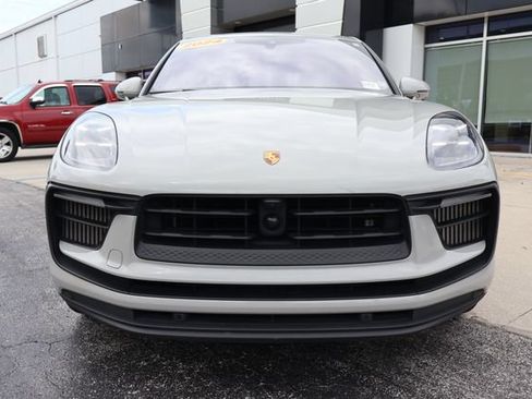 Used 2024 Porsche Macan S AWD/4WD image 2