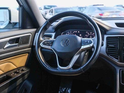 Used 2020 Volkswagen Atlas Cross Sport SEL FWD image 17