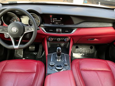 Used 2019 Alfa Romeo Stelvio w/ Nero Edizione image 16