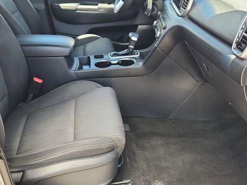 Used 2020 Kia Sportage LX FWD image 12