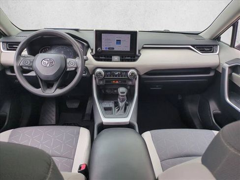 Used 2024 Toyota RAV4 XLE FWD image 17