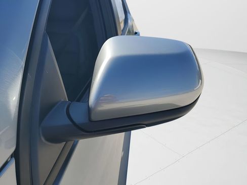 Used 2025 Chevrolet Equinox LT w/ Convenience Package II image 21