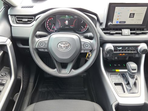 Certified 2025 Toyota RAV4 LE FWD image 13