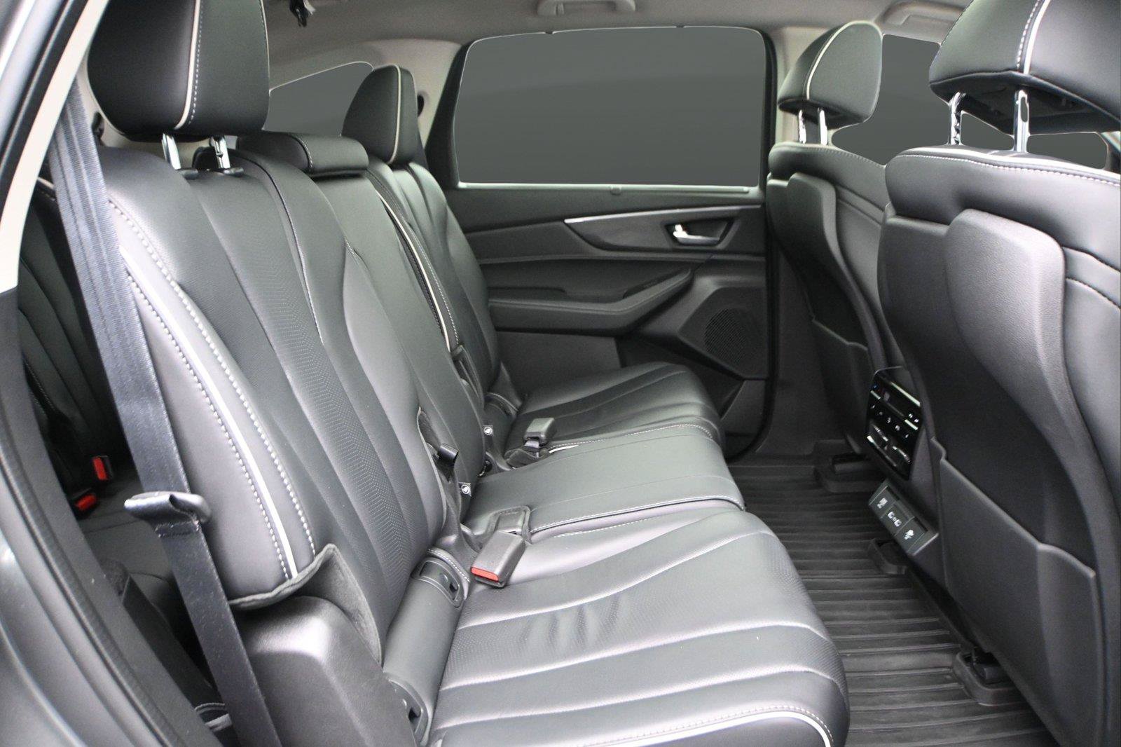 Used 2023 Acura MDX w/ Advance Package AWD/4WD image 18