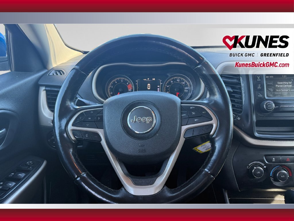 Used 2018 Jeep Cherokee Latitude w/ Altitude Package AWD/4WD image 15