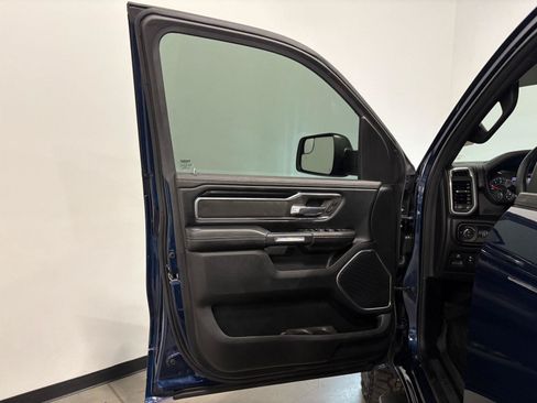 Used 2021 RAM 1500 Laramie w/ Sport Appearance Package AWD/4WD image 12