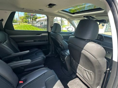 Used 2022 Hyundai Palisade SEL w/ Premium Package AWD/4WD image 32
