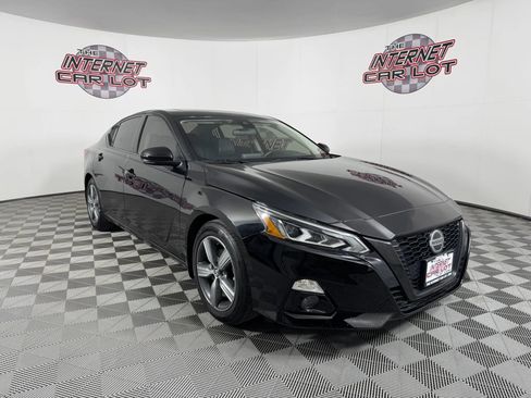 Used 2022 Nissan Altima 2.5 SL FWD image 9