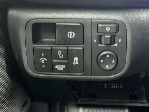 Used 2023 Volvo C40 P8 Recharge Plus AWD/4WD image 16
