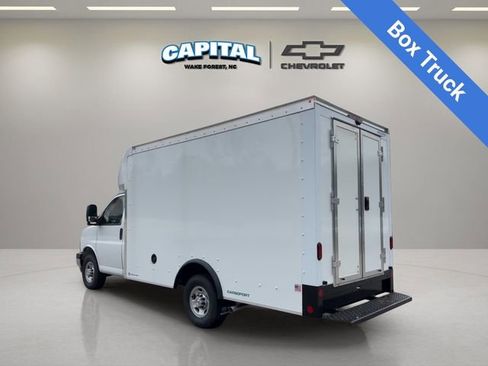 New 2025 Chevrolet Express 3500 Work Van w/ Power Convenience Package image 3