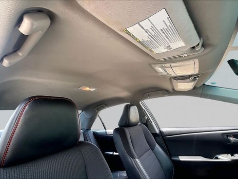 Used 2017 Toyota Camry SE FWD image 13
