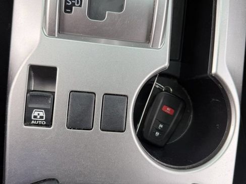 Used 2023 Toyota 4Runner SR5 AWD/4WD image 18