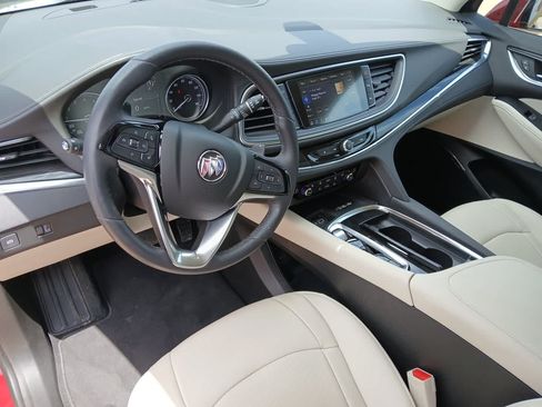 Used 2023 Buick Enclave Essence FWD image 18