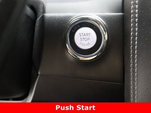 Used 2023 INFINITI QX80 Sensory w/ All-Season Package image 18