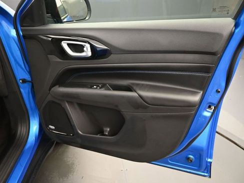 New 2026 Jeep Compass Latitude w/ Sun and Sound Group image 20