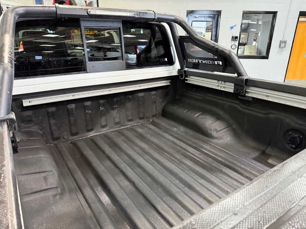 Used 2022 Nissan Frontier PRO-4X AWD/4WD image 26