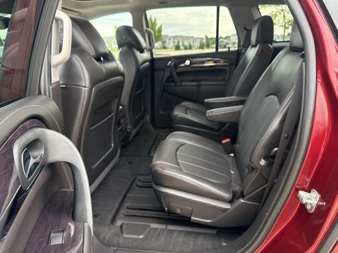 Used 2017 Buick Enclave Leather AWD/4WD image 30
