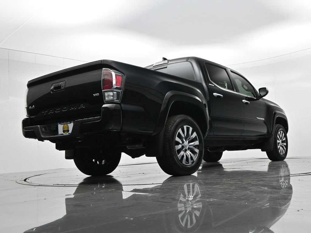 Used 2022 Toyota Tacoma Limited AWD/4WD image 21