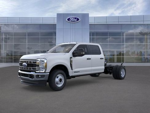 New 2026 Ford F350 XL w/ XL Chrome Package image 1