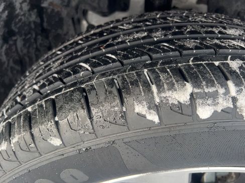 Certified 2024 Nissan Rogue SV image 42