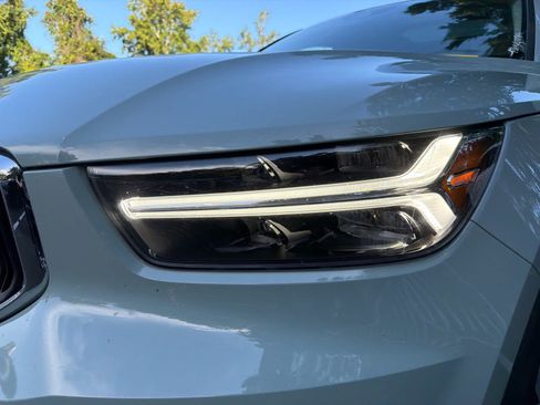 Used 2019 Volvo XC40 T5 Momentum AWD/4WD image 6