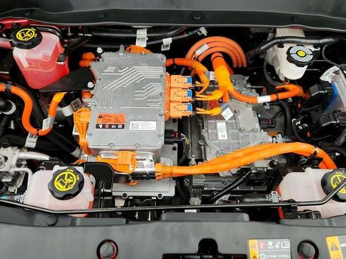 Used 2023 Chevrolet Bolt EUV Premier image 27