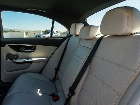 Used 2022 Mercedes-Benz C 300 Sedan image 19