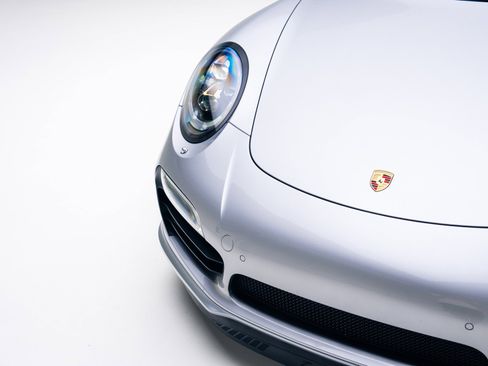 Used 2016 Porsche 911 Turbo S image 8