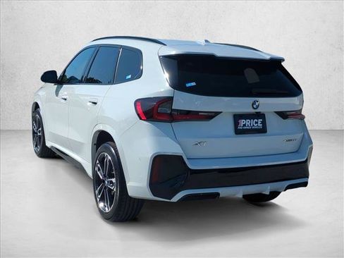 Used 2023 BMW X1 xDrive28i w/ M Sport Package AWD/4WD image 8