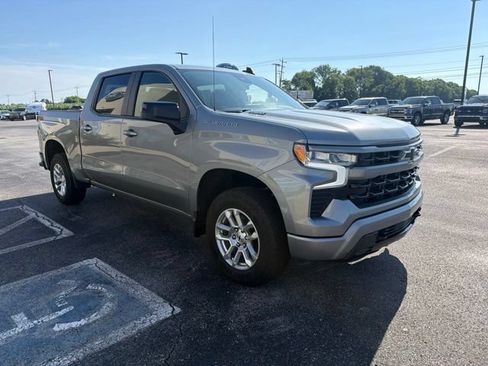 Used 2023 Chevrolet Silverado 1500 RST w/ Protection Package AWD/4WD image 3