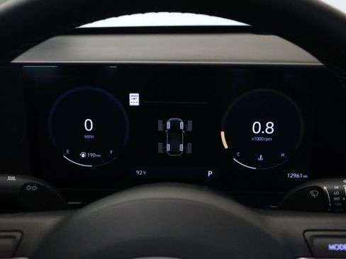 Used 2024 Hyundai Kona Limited AWD/4WD image 23