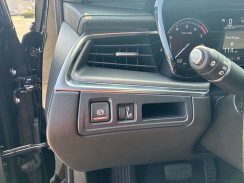 Certified 2024 Cadillac XT5 Luxury AWD/4WD image 18