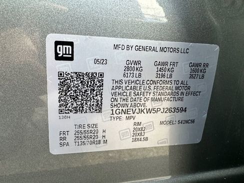 Used 2023 Chevrolet Traverse RS AWD/4WD image 16